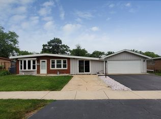 7900 W 98th St, Hickory Hills, IL