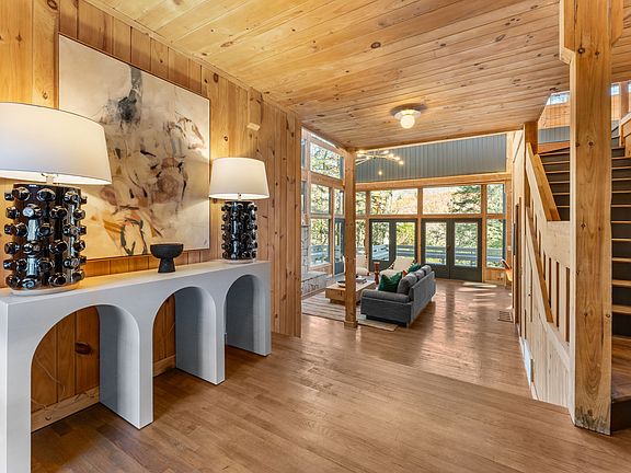 4th image of 56 Ridge Trail