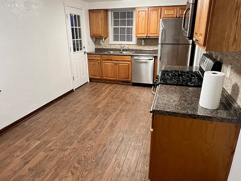 510 Lincoln Ave — Photo 8