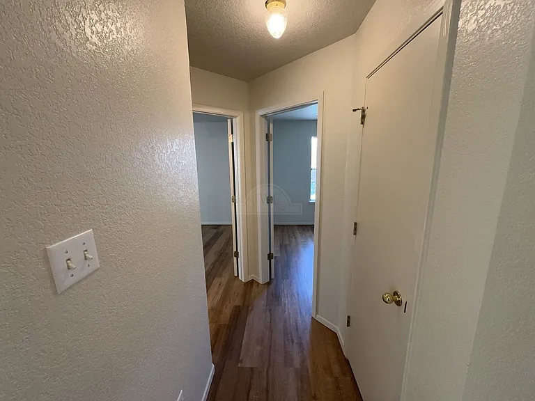 621 Deloris Dr — Photo 3
