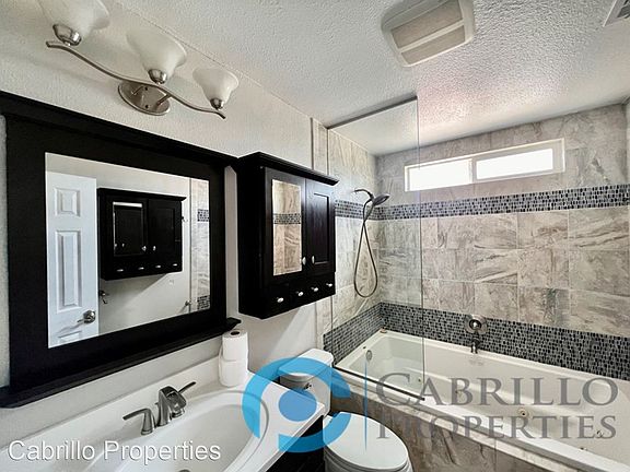 4th image of 4827 Hawley Blvd