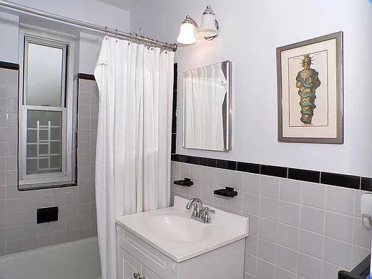 Sold by LoHo Realty | media 10