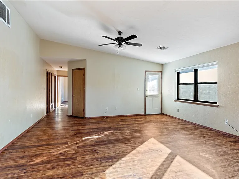 3916 SW Mesquite Dr — Photo 8