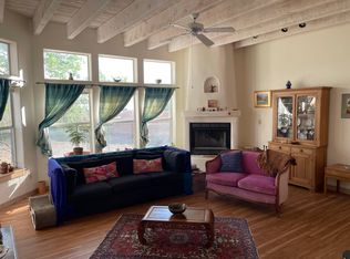 16 Mariano Rd, Santa Fe, NM 87508
