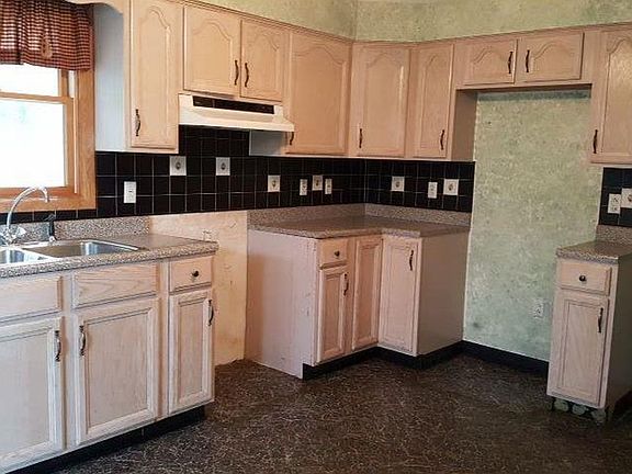 3rd image of 537 Hystone Ave