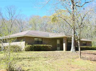 2141 Upton Rd, Crystal Springs, MS 39059