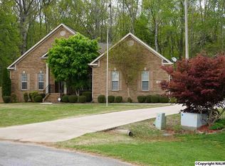 105 Cloverleaf Cir NW, Huntsville, AL 35806