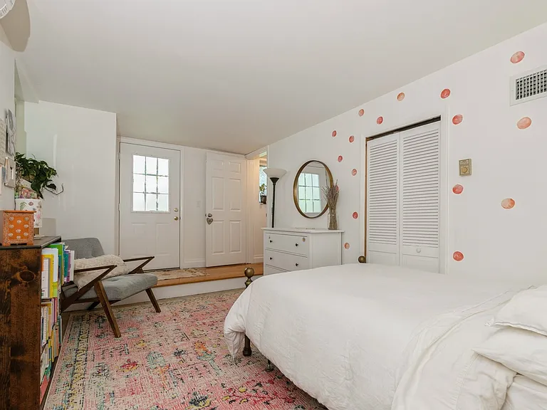 17 S Geneva Ct — Photo 22