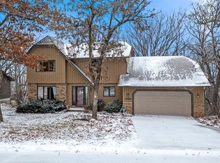 4859 Richard Ln, Eagan, MN 55122