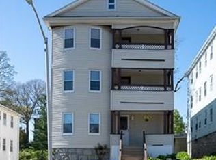 19 5th Ave, Worcester, MA 01607