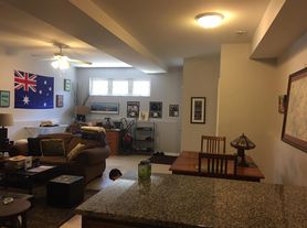 1910 W Cullerton St, Chicago, IL