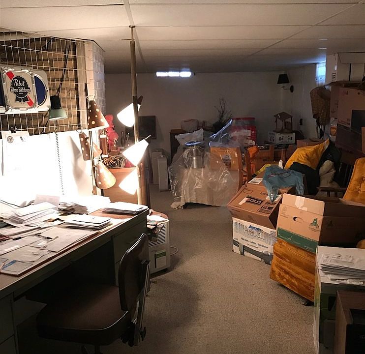 2nd image of 1032 Ivory St