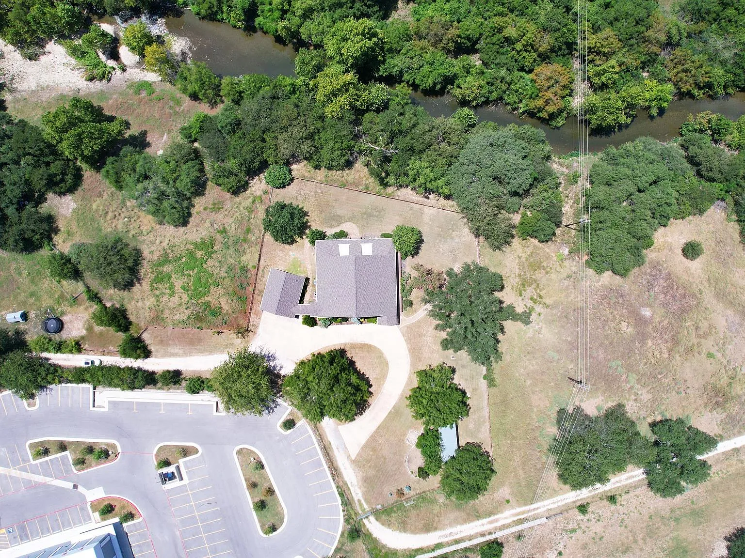3 bed, 4.0 bath, 3486 sqft, $4,750 — Photo 3