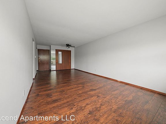 4th image of 2505 Wesleyan Ave #28