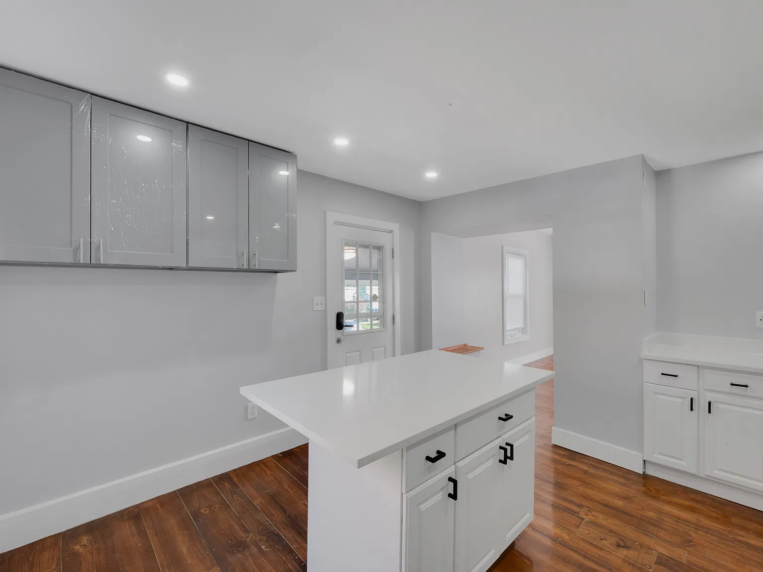 14 Grand St — Photo 2