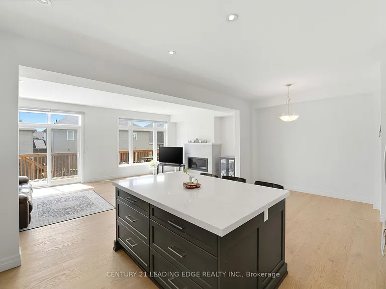 142 Rivertrail Ave — Photo 13