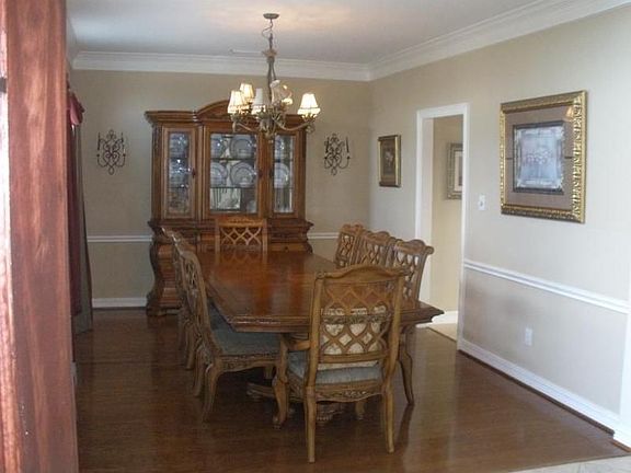 4th image of 5223 Summerhill Manor Ln