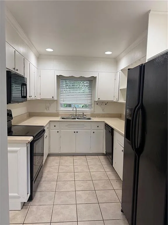 3 bed, 2.0 bath, 1299 sqft, $2,295 — Photo 2