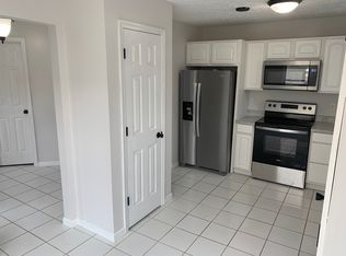 1407 Glenwood Ave #9, Milton, WV 25541