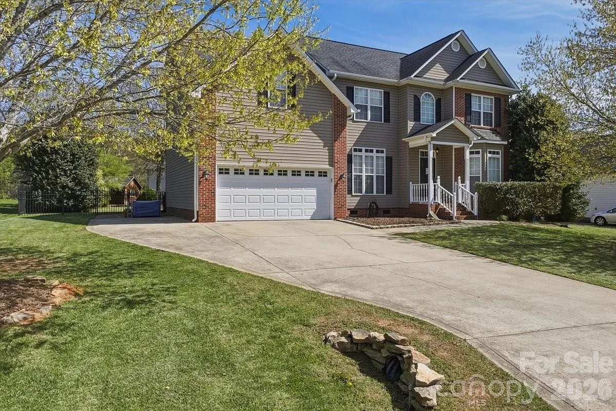 1505 Forest Pointe Ln photo 1