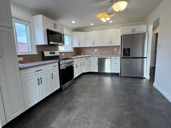 (undisclosed Address), Staten Island, NY 10301