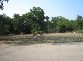 723 Division St, Delafield, WI 53018