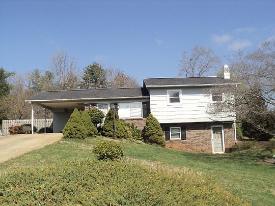 1st image of 314 Birch Circle Dr