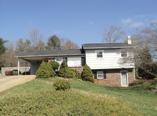 314 Birch Circle Dr, Hudson, NC 28638