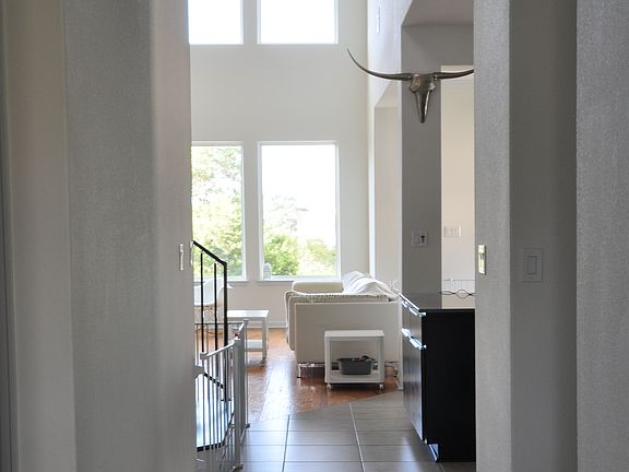 3rd image of 14618 Mansfield Dam Ct Unit 9