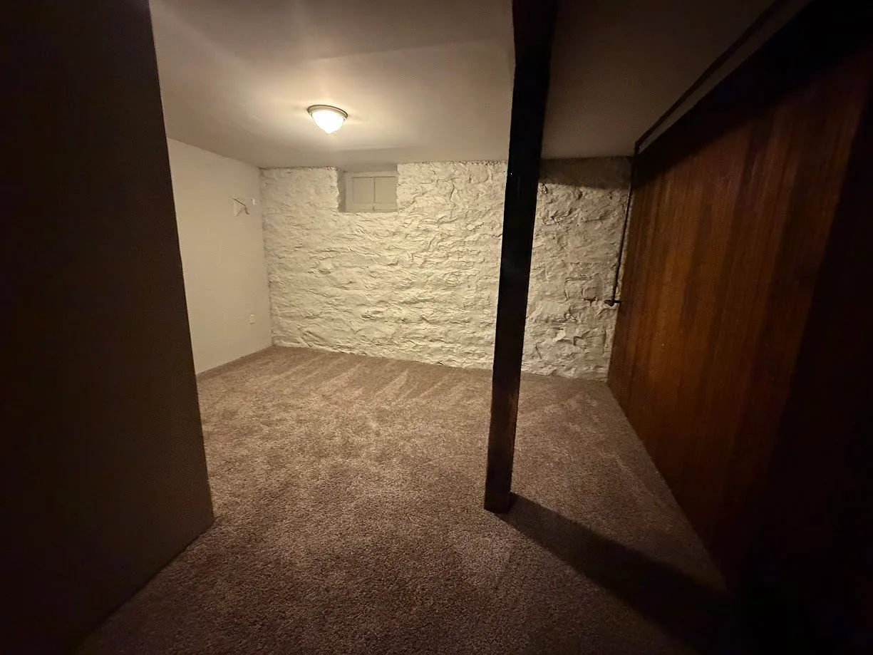 219 Suncrest St — Photo 4