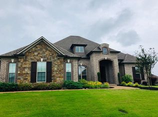 32 Ravenwood Dr, Jackson, TN 38305