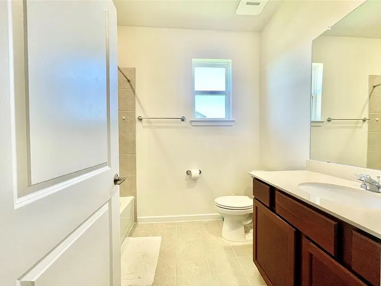 7802 Winter Hawk Cir — Photo 4