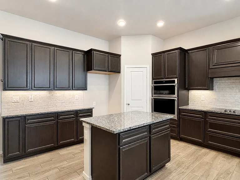 1212 Ash St — Photo 12
