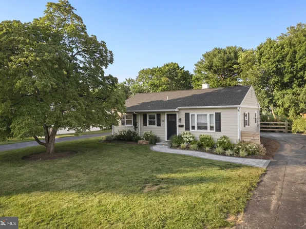 113 Manor Rd, Paoli, PA 19301