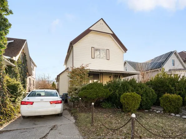 497 Caron Ave, Windsor, ON N9A 5B5