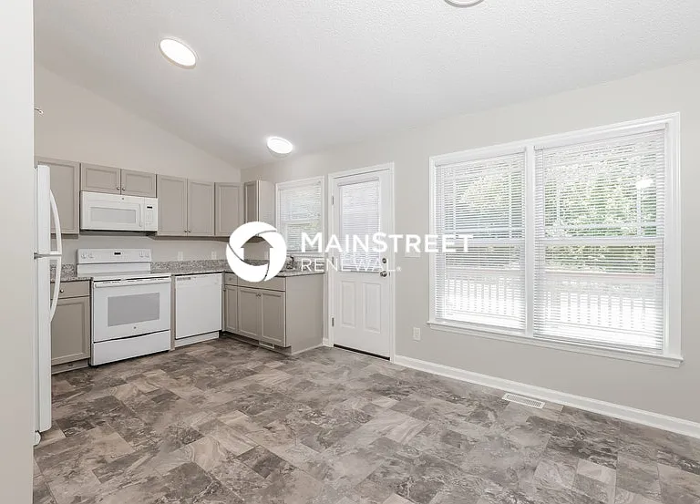 14 Richmond Dr — Photo 7