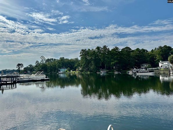 350 Lakeshore Dr