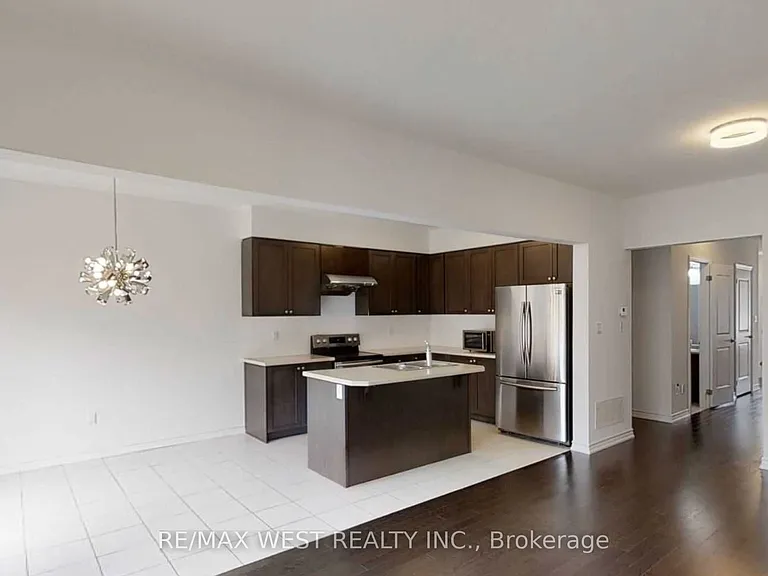 26 Hines St — Photo 8