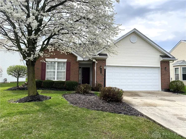 9643 Rose Petal Dr, Tipp City, OH 45371