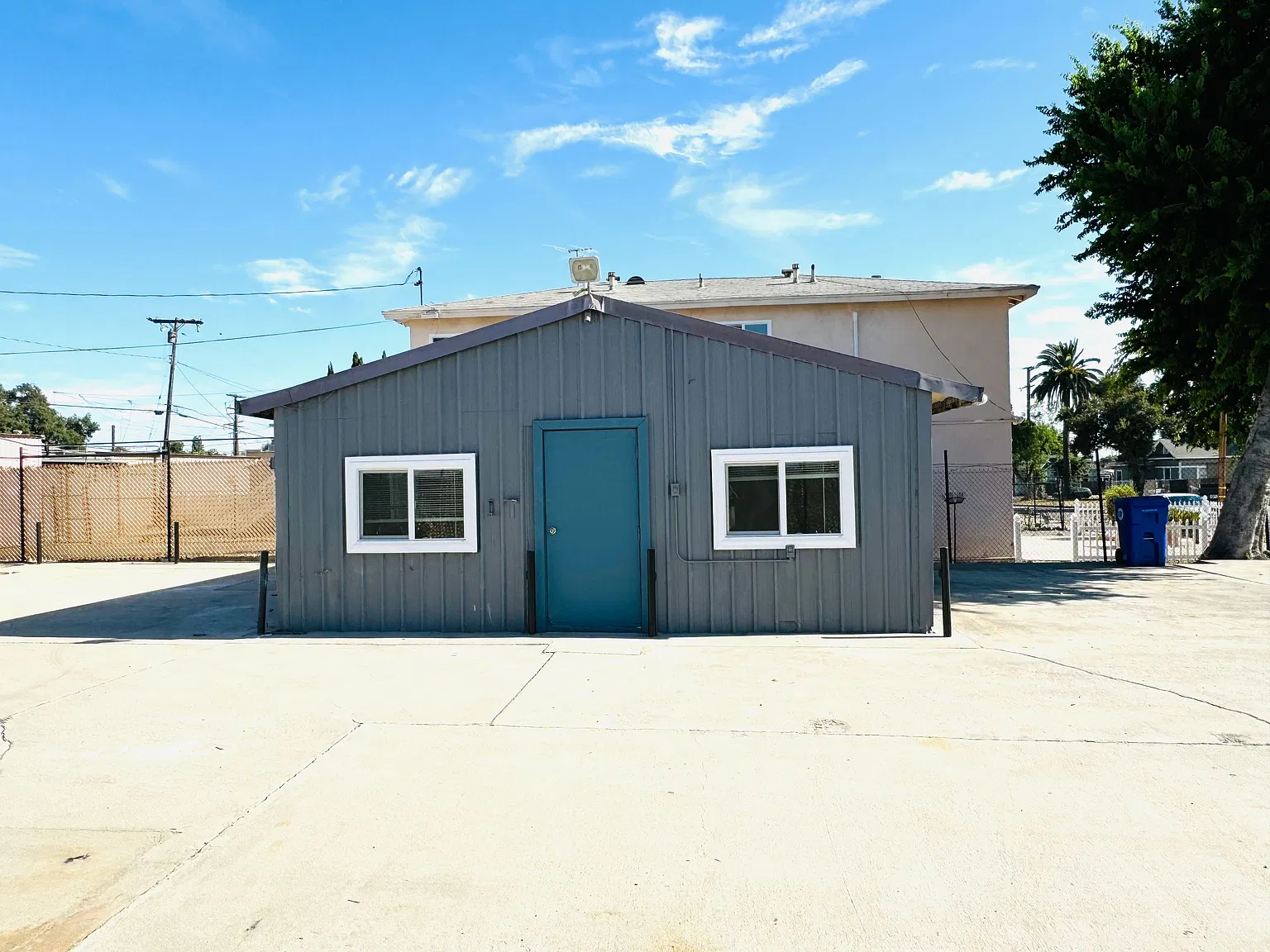 2 bed, 1000 sqft, $2,600 — Photo 2