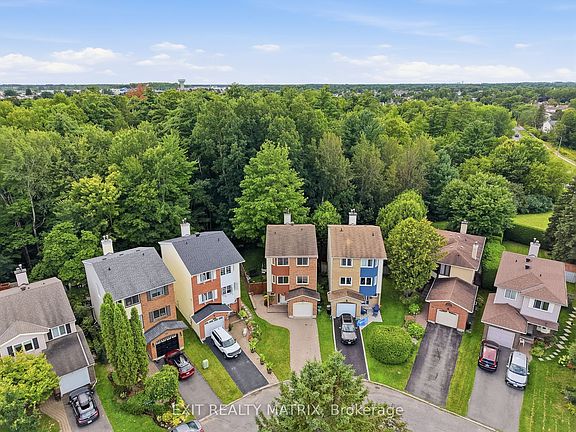 2nd image of 270 Fernleaf Cres