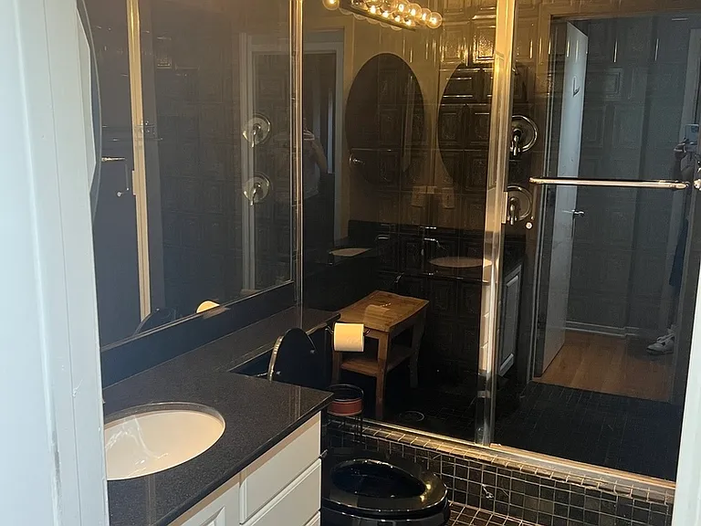 208 W Washington St #1404 — Photo 9
