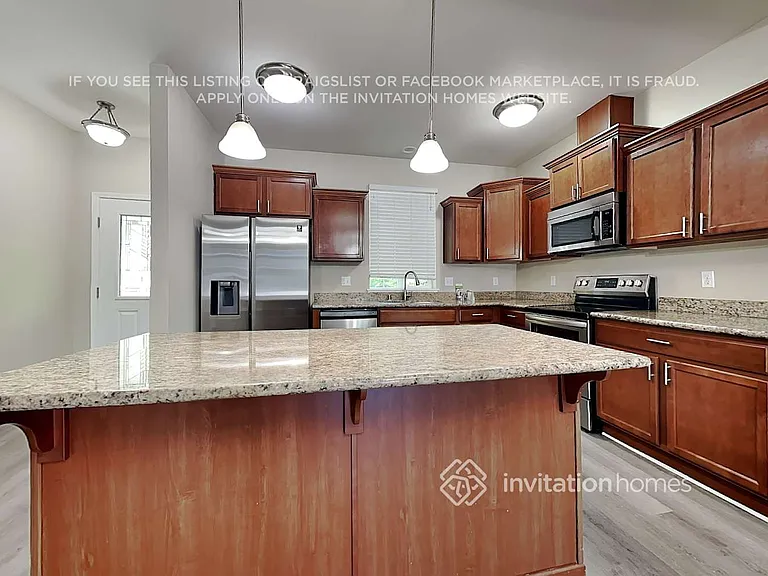 7629 Columbia Way NE — Photo 6