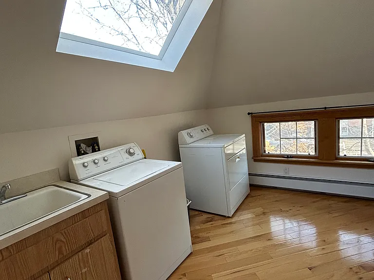 267 Grand Ave #2 — Photo 8
