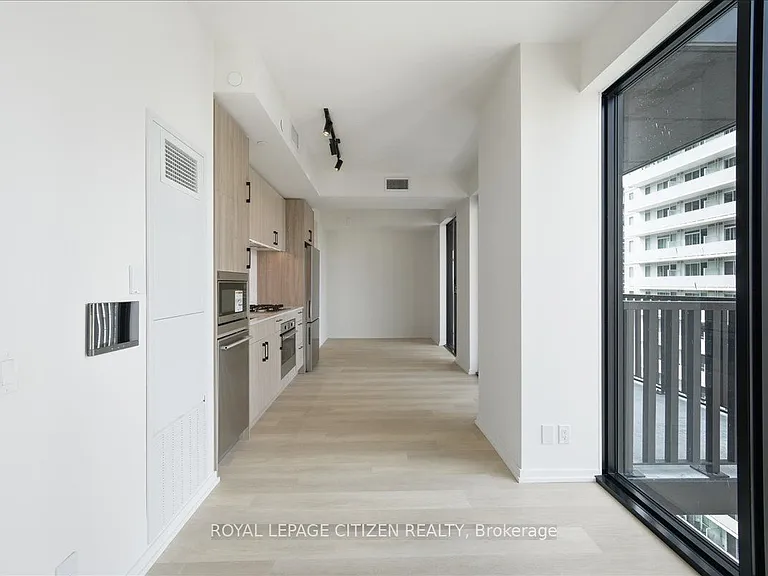 109 Erskine Ave #1502 — Photo 12