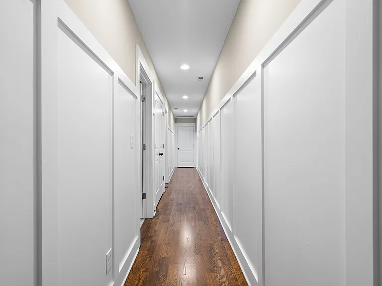 310 Evanston Ave — Photo 11