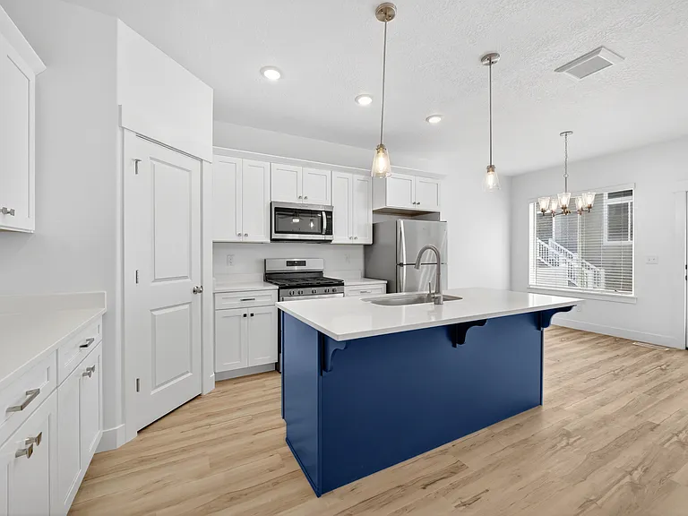 12672 S Bishop Pass Cv — Photo 10