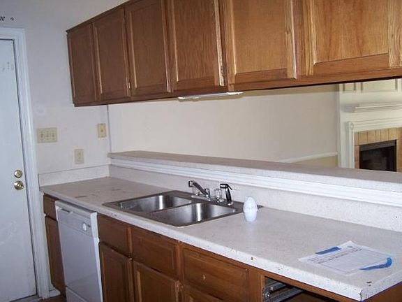 5th image of 1808 Scottsdale Dr