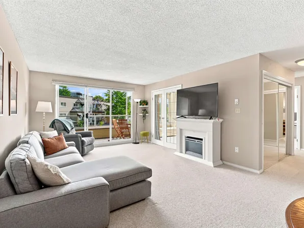 1840 Southmere Cres E #203, Surrey, BC V4A 9C5