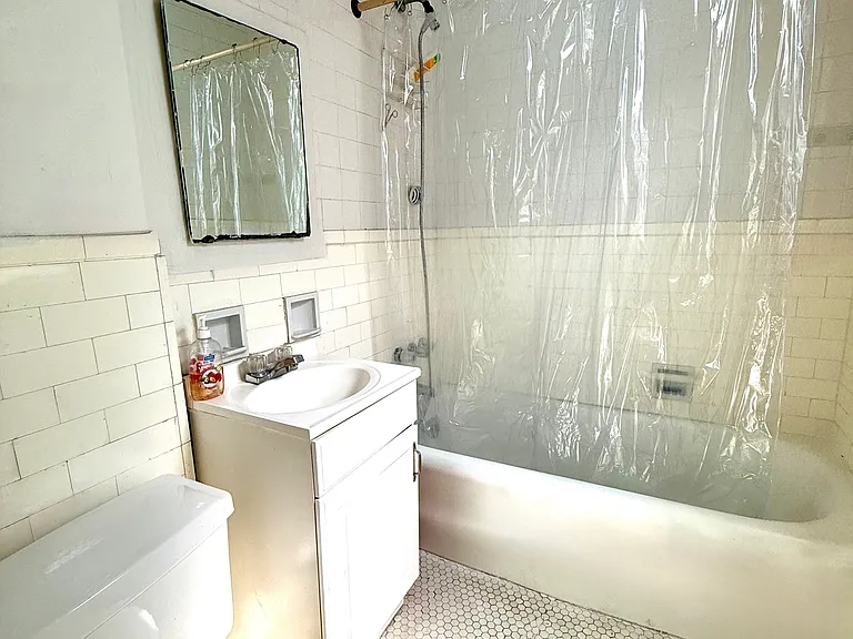 4514 Hill Ave #2 — Photo 3